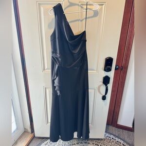 VENUS One Shoulder Black Dress